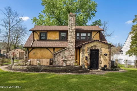 515 Carroll Fox Rd, Brick, NJ 08724