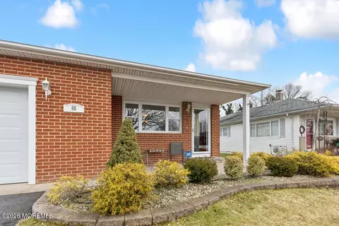 60 Biabou Dr, Toms River, NJ 08757