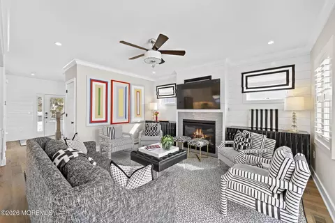 Living - 90 Washington St, Rumson, NJ 07760 photo 1 of 3