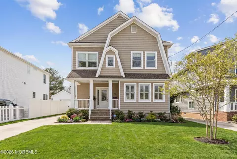 90 Washington St, Rumson, NJ 07760