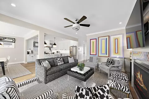 Living - 90 Washington St, Rumson, NJ 07760 photo 2 of 3