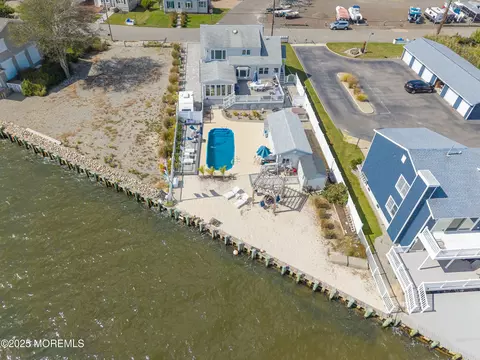 View/Area - 14 Vessel Rd, Waretown, NJ 08758 photo 3 of 5