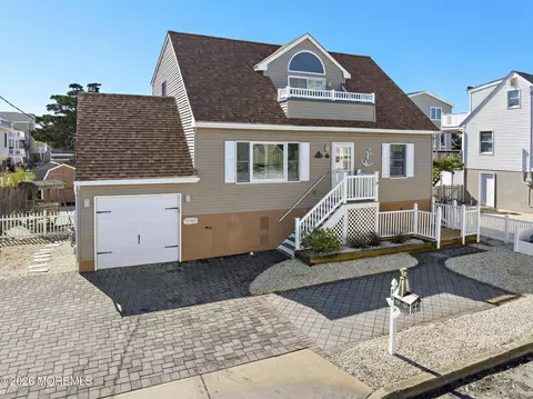 10 W Mermaid Ln, Long Beach Township, NJ 08008