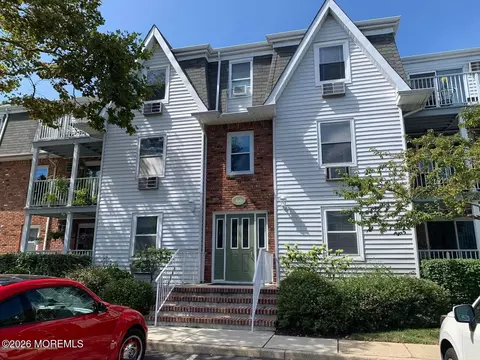 66 Whitefield Ave #122, Ocean Grove, NJ 07756