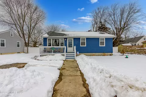 117 W Arverne Ave, Ocean Gate, NJ 08740