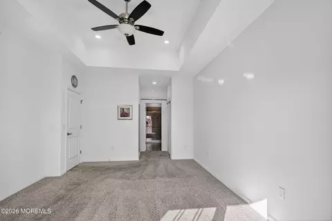 67 Grabowski Dr, Parlin, NJ 08859 photo 14