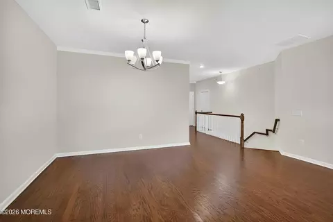 67 Grabowski Dr, Parlin, NJ 08859 photo 6