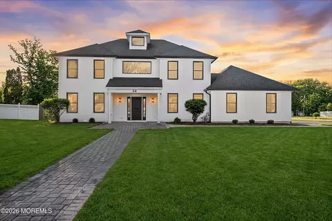 34 Polo Club Dr, Freehold, NJ 07728