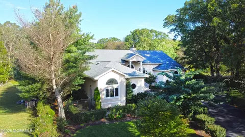 15 Gun Club Rd, Tinton Falls, NJ 07712