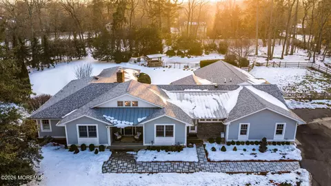 Exterior - 2 Tulip Tree Ln, Rumson, NJ 07760 photo 3 of 3