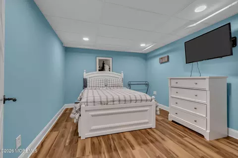 Bedroom - 2 Tulip Tree Ln, Rumson, NJ 07760 photo 8 of 8