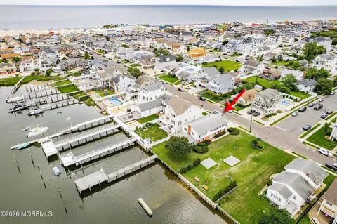 25 Niblick St, Point Pleasant Beach, NJ 08742