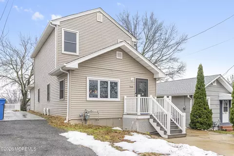 763 Prospect Ave, Laurence Harbor, NJ 08879