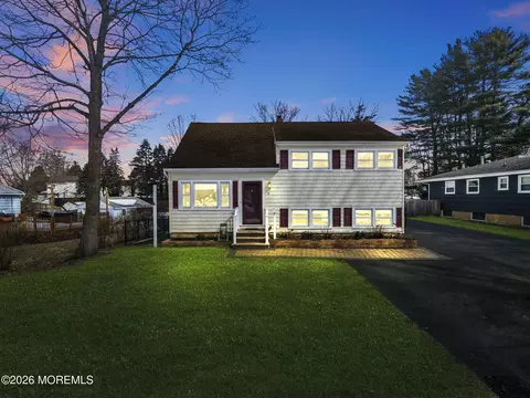 53 Stokes St, Freehold, NJ 07728