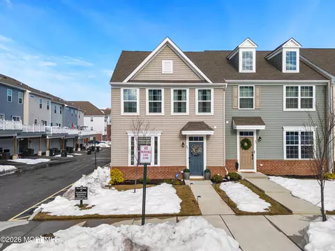 62 American Way, Cliffwood, NJ 07721