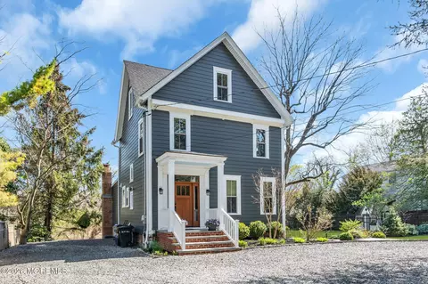 Exterior - 531 Locust Point Rd, Rumson, NJ 07760 photo 3 of 15