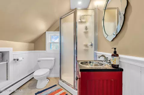 Bath - 531 Locust Point Rd, Rumson, NJ 07760 photo 4 of 4