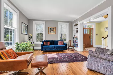 Living - 531 Locust Point Rd, Rumson, NJ 07760 photo 4 of 11