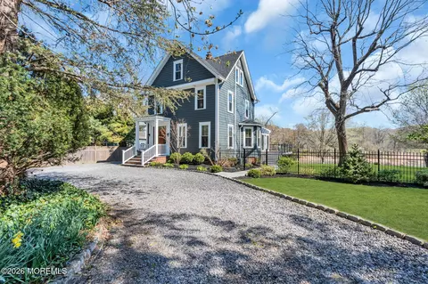 531 Locust Point Rd, Rumson, NJ 07760