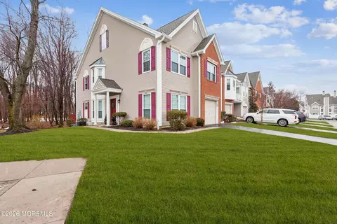 38 Durant Ave #144, Holmdel, NJ 07733