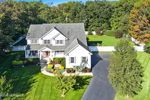 4 Windsong Ct, Jackson, NJ 08527