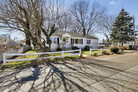 4 Keleigh Pl, Ocean, NJ 07712