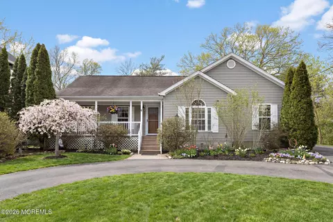 6 Cedar St, Barnegat, NJ 08005