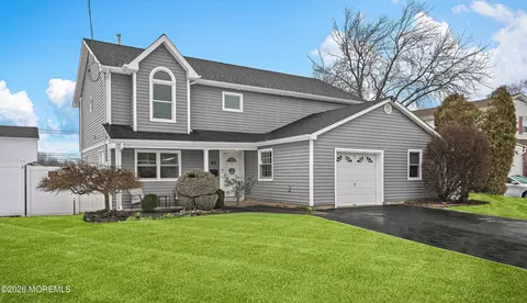 5 Limerick Pl, Hazlet, NJ 07730