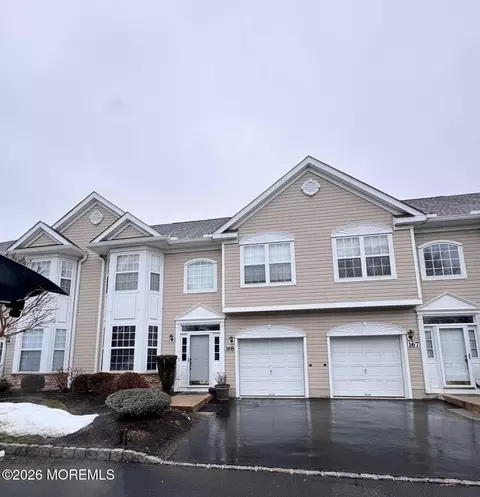 168 Shinnecock Dr, Manalapan, NJ 07726