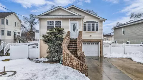 78 Woodland Ave, Keansburg, NJ 07734