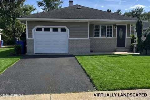 51 Charlotteville Dr S, Toms River, NJ 08757