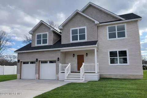20 4th Ave, Toms River, NJ 08757