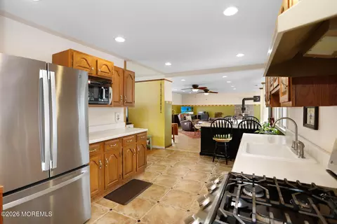 Kitchen - 60 Sunset Dr, Howell, NJ 07731 photo 2 of 4