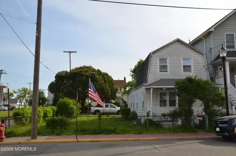 230 Bay Ave, Highlands, NJ 07732