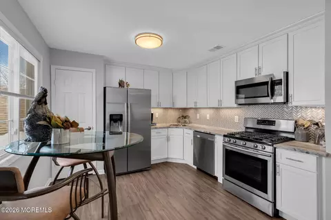 72 Winthrop Rd #72I, Monroe, NJ 08831