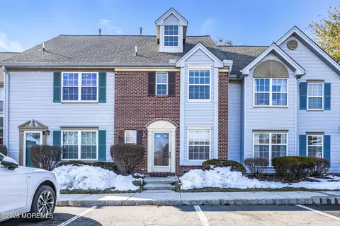 2 Rachel Ct # 2, Kendall Park, NJ 08824
