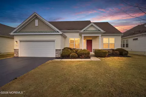 76 Portland St, Barnegat, NJ 08005