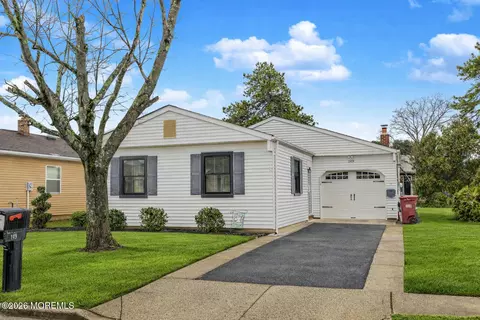 149 Orlando Blvd, Toms River, NJ 08757