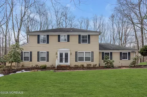 103 Reids Hill Rd, Morganville, NJ 07751