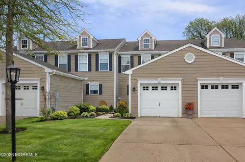 33 Chapin Ave, Red Bank, NJ 07701