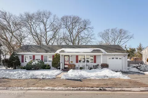 106 Coolidge Dr, Brick, NJ 08724