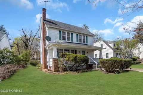 96 Court St, Freehold, NJ 07728