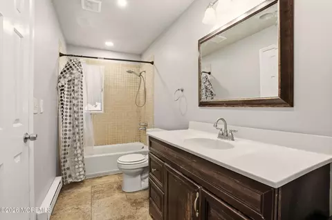 Bath - 403 Cook Rd, Jackson, NJ 08527 photo 2 of 2