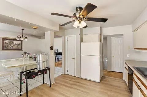 Kitchen - 403 Cook Rd, Jackson, NJ 08527 photo 3 of 4
