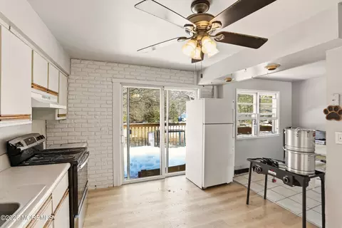 Kitchen - 403 Cook Rd, Jackson, NJ 08527 photo 2 of 4