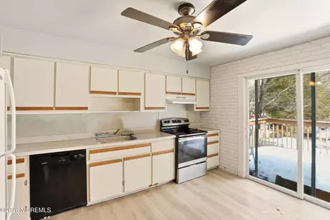 Kitchen - 403 Cook Rd, Jackson, NJ 08527 photo 1 of 4