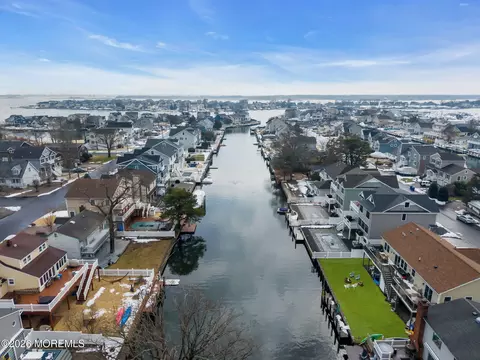 1622 Center St, Point Pleasant, NJ 08742