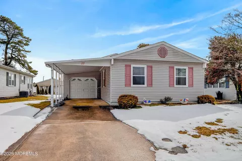 22 Inverell Dr, Toms River, NJ 08757