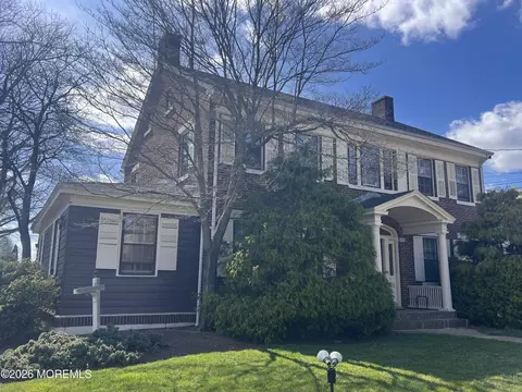 80 Court St, Freehold, NJ 07728