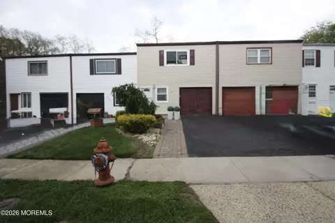615 Randall Way, Matawan, NJ 07747